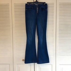 Sofia Vergara bootcut jeans size 4 short